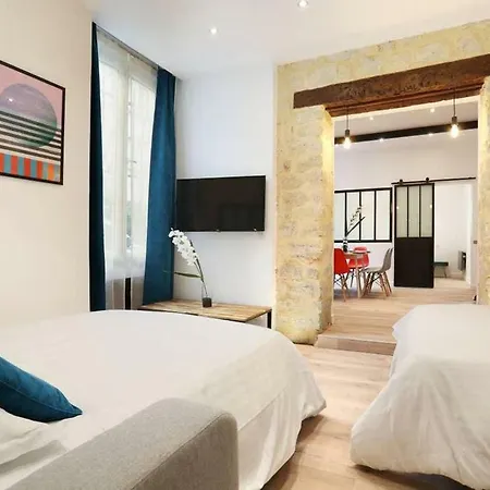 Apartment Cmg 61 Martin / Haut Marais Ii Paris