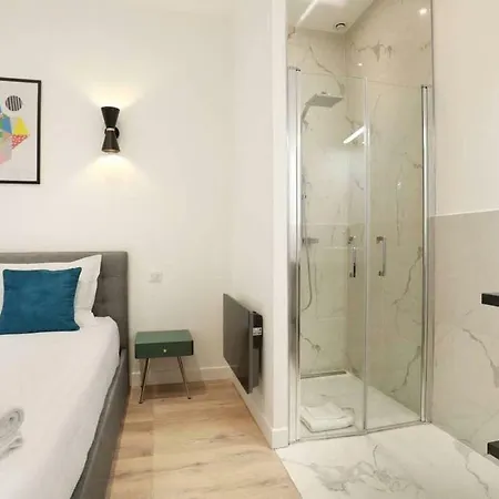 Apartment Cmg 61 Martin / Haut Marais Ii Paris